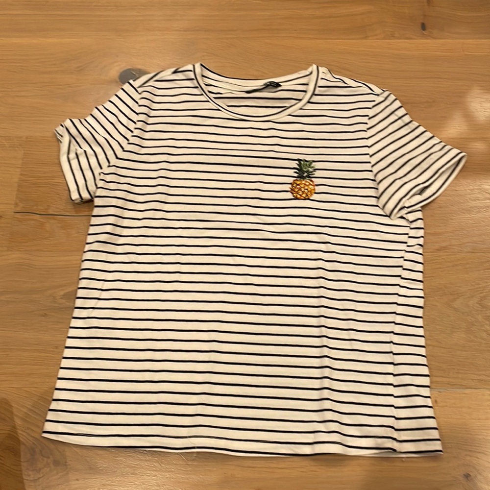 amazing condition stretchy shirt stripes with pineapple